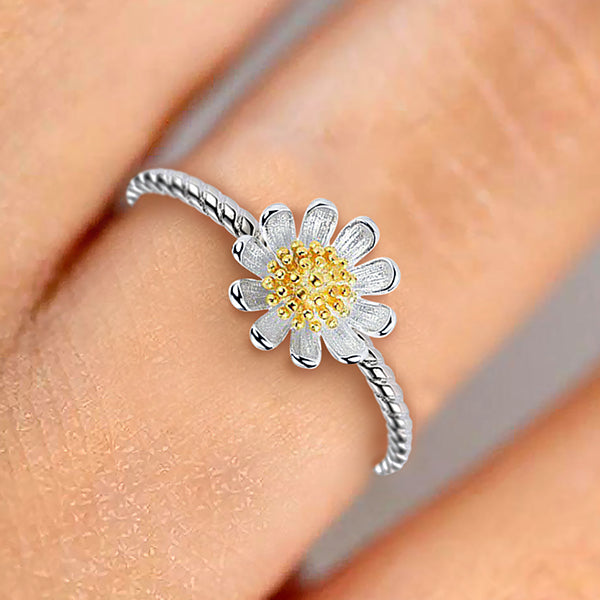 The Darling Daisy Ring | NOW Jewelry