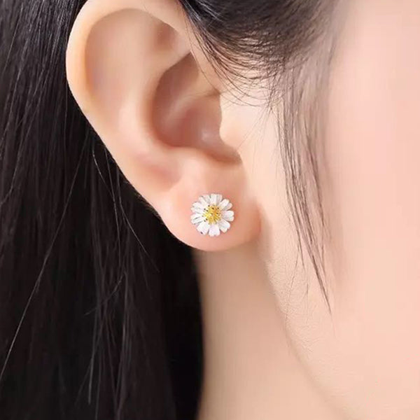 The Darling Daisy Earrings