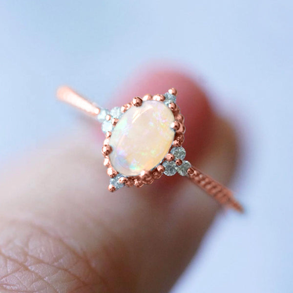 The Little Selene Ring