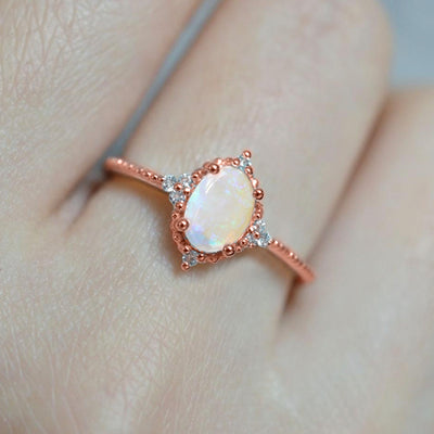 The Little Selene Ring